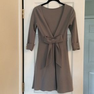Club L V Back Bow Dress
